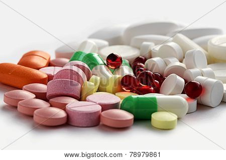 Multi-colored tablets and capsules medicine