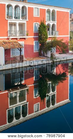 Port Grimaud reflection on water