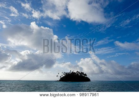 Muri Lagoon In Rarotonga Cook Islands