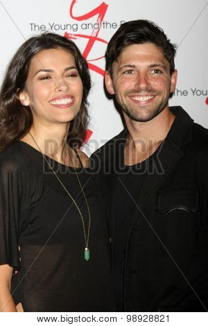 LOS ANGELES - AUG 15:  Sofia Pernas, Robert Adamson at the 