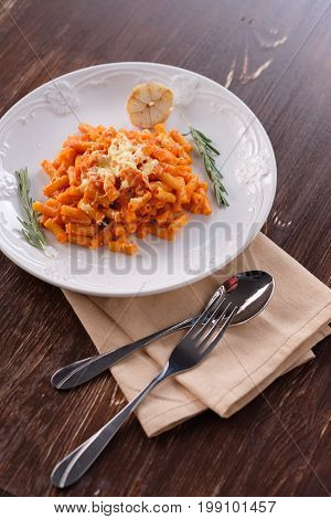 Creamy Italian Pasta With Mushrooms, Tomatoes