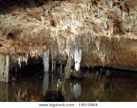 MERMAC hule Salactites stalagmitter