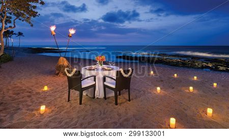 Private  Romantic Dinner By Beach Side For Honeymoon Couple.
