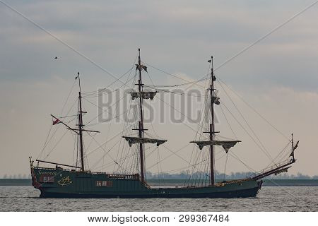 Kampen, The Netherlands - March 30, 2018: East Indiaman Soevereign Is Sailing To Kampen To Attend Sa