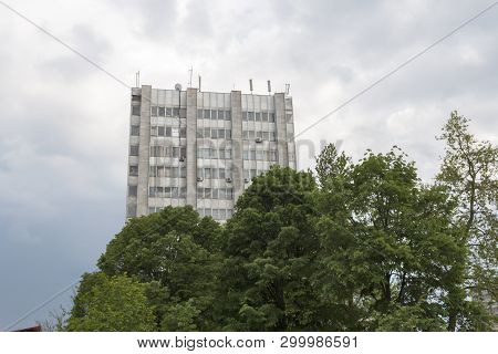 Dobrich, Bulgaria - May 1, 2008: Building And Street At The Center Of Town Of Dobrich, Bulgaria