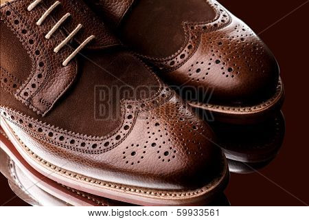Fabolous Two Tone Men Brogue Closeup