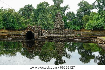Neak Pean