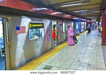 Train Arrives In The Underground Station In New York Station Central Park
