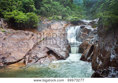 Than Mayom Waterfall, Koh Chang, Thailand