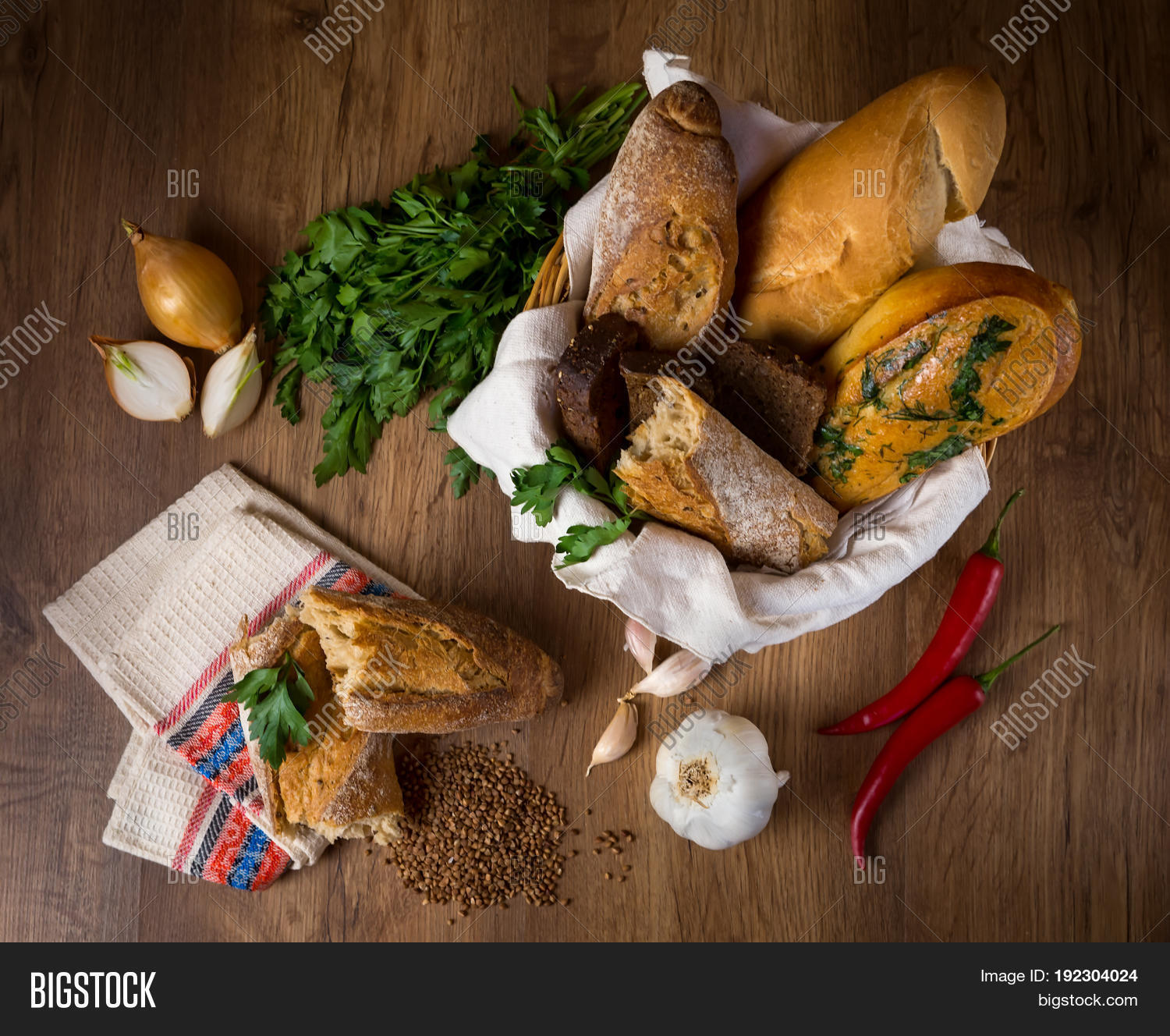 fresh bread, buckwheat bread,图片和照片 | bigstock