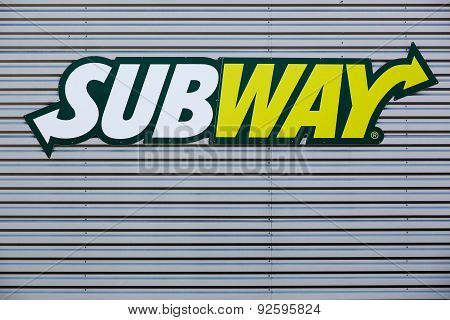 subway fast food logo