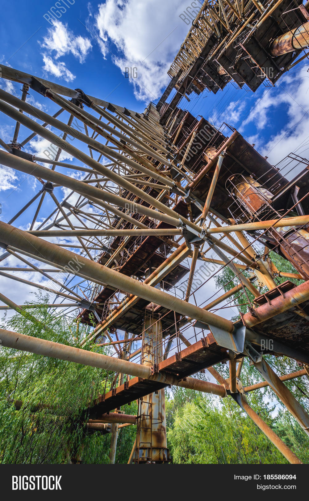 abandoned duga radar system in chernobyl exclusion zone ukraine